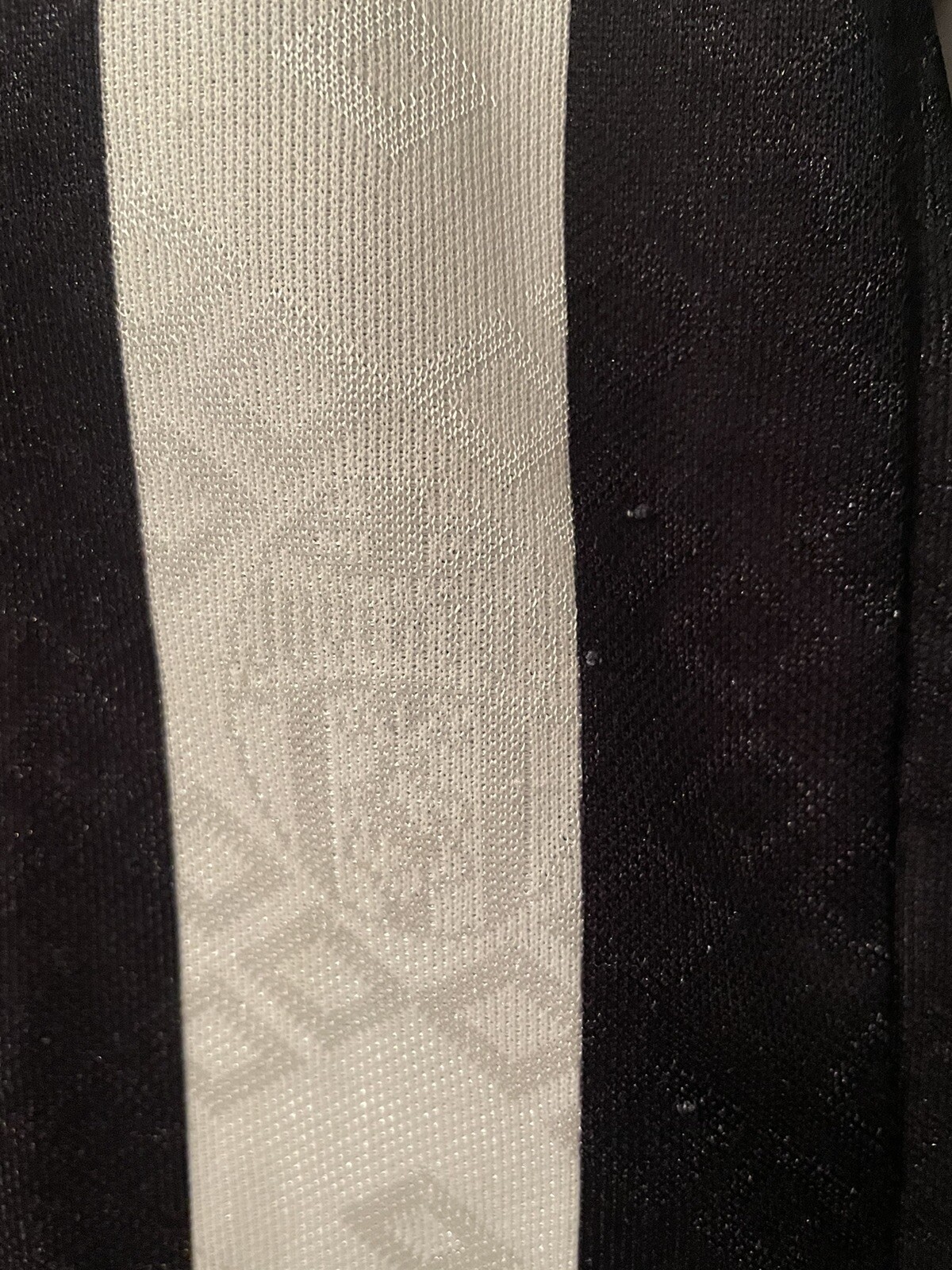 Foto 4 di 5