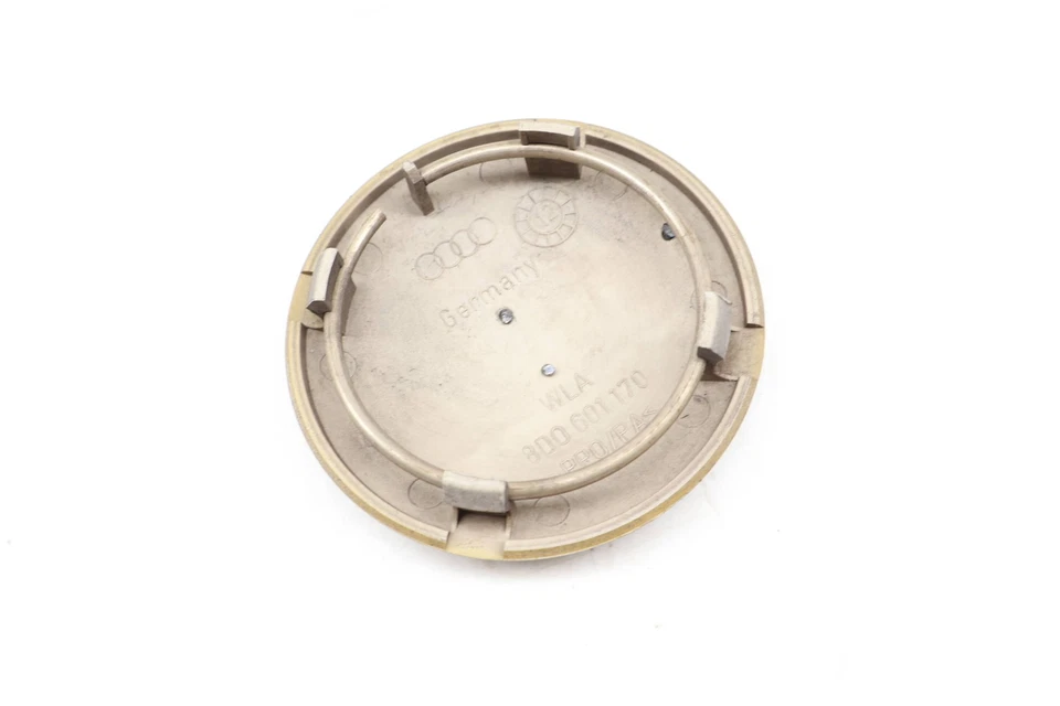 AUDI A3 QUATTRO 2005-2008 - tapa central de rueda 8D0601170 Foto 2 de 4