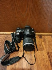 Fujifilm FinePix S Series S5200 5.1MP Digital Camera  TESTED With Strap