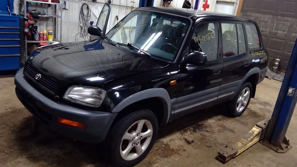 *SOLO RECOGIDA LOCAL* Guardabarros izquierdo conductor negro compatible con 96-97 RAV4 Foto 2 de 4