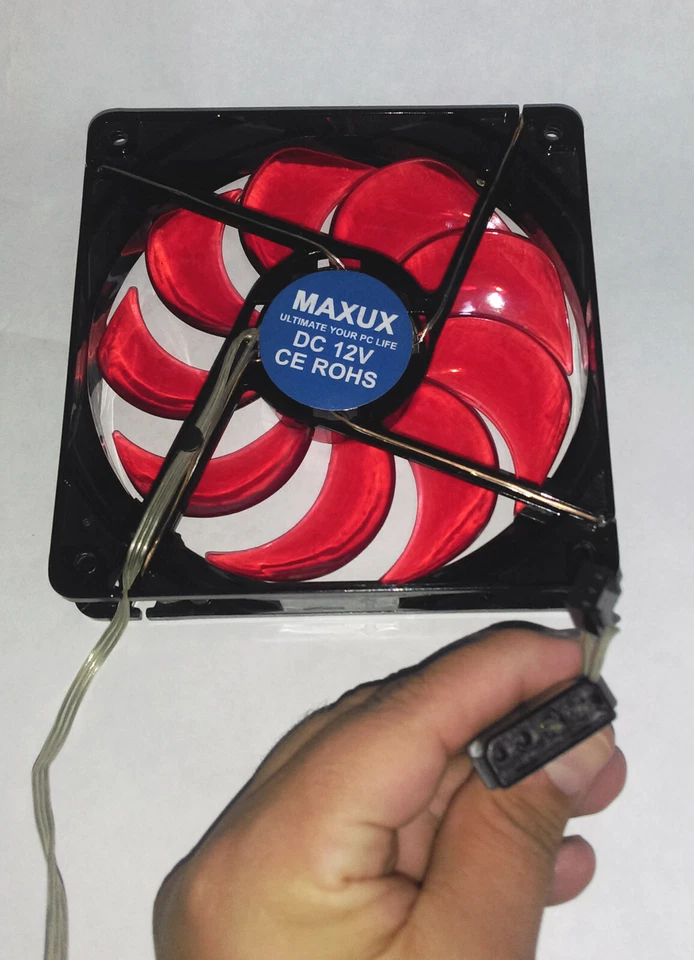 Mix 5-pack: Zalman/ Antec/ Artic 120mm PC Case Cooling Fans,3pin/4pin Molex - Image 4 of 4