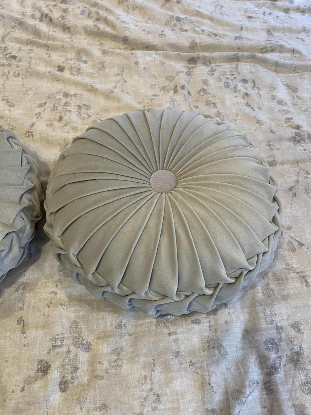 Pleated Round 14” lot 2 Throw Pillows gray Lush Décor pillow soft velvet Chic