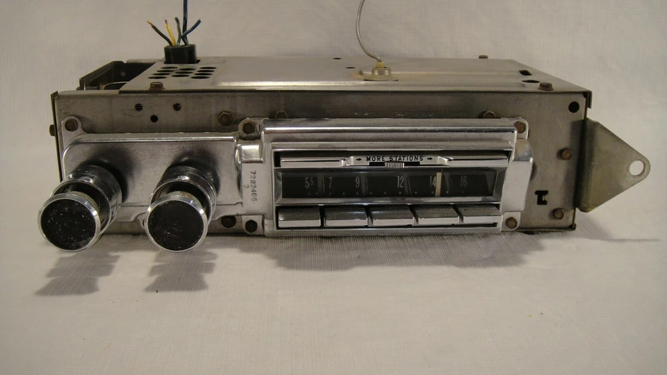 Cadillac Deville 1966 genuino OEM radio Delco - cara estampada 7282405 Foto 2 de 4