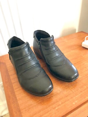 NIB Spring Step Briony Black Leather Ladies Boots 39 Side Zipper