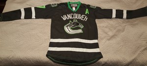 ryan kesler canucks jersey