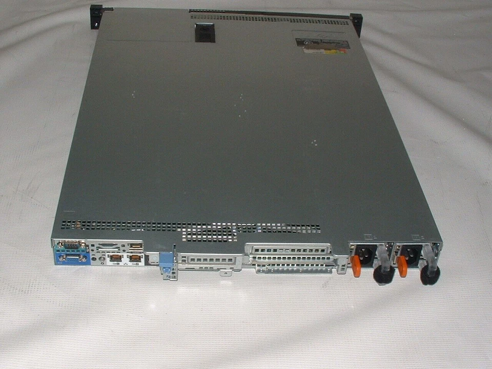 Dell PowerEdge R330 Xeon E3-1245 v5 3.5GHz / 32gb / H330 / 2x 4TB SAS / SVR 2012 - Image 3 of 4