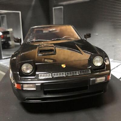 Autoart 1/18 Porsche 924 Carrera GT 1980 Extremely rare w Autoart 1/18 Porsche 924 Carrera GT 1980 Extremely rare w