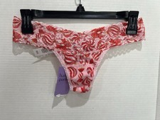Hanky Panky Signature Lace Thong Low Rise with Wrapped Candy Print O/S NWT