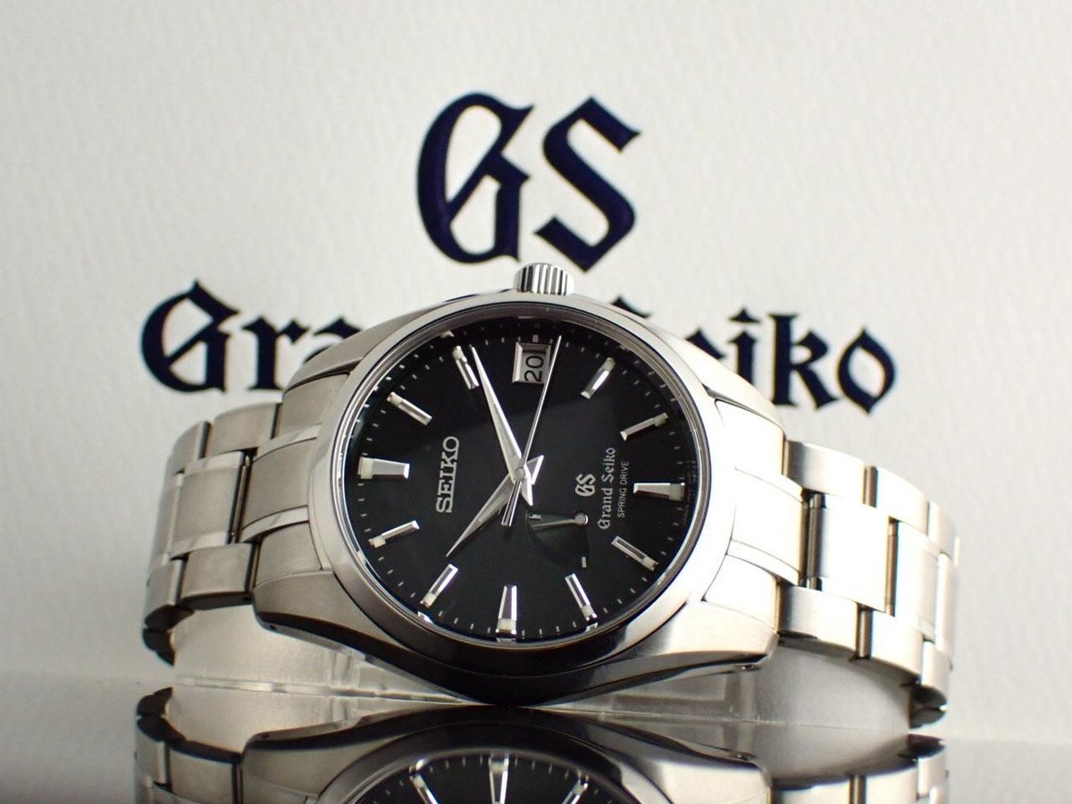 GRAND SEIKO fir tree to commemorate the completion of the rare