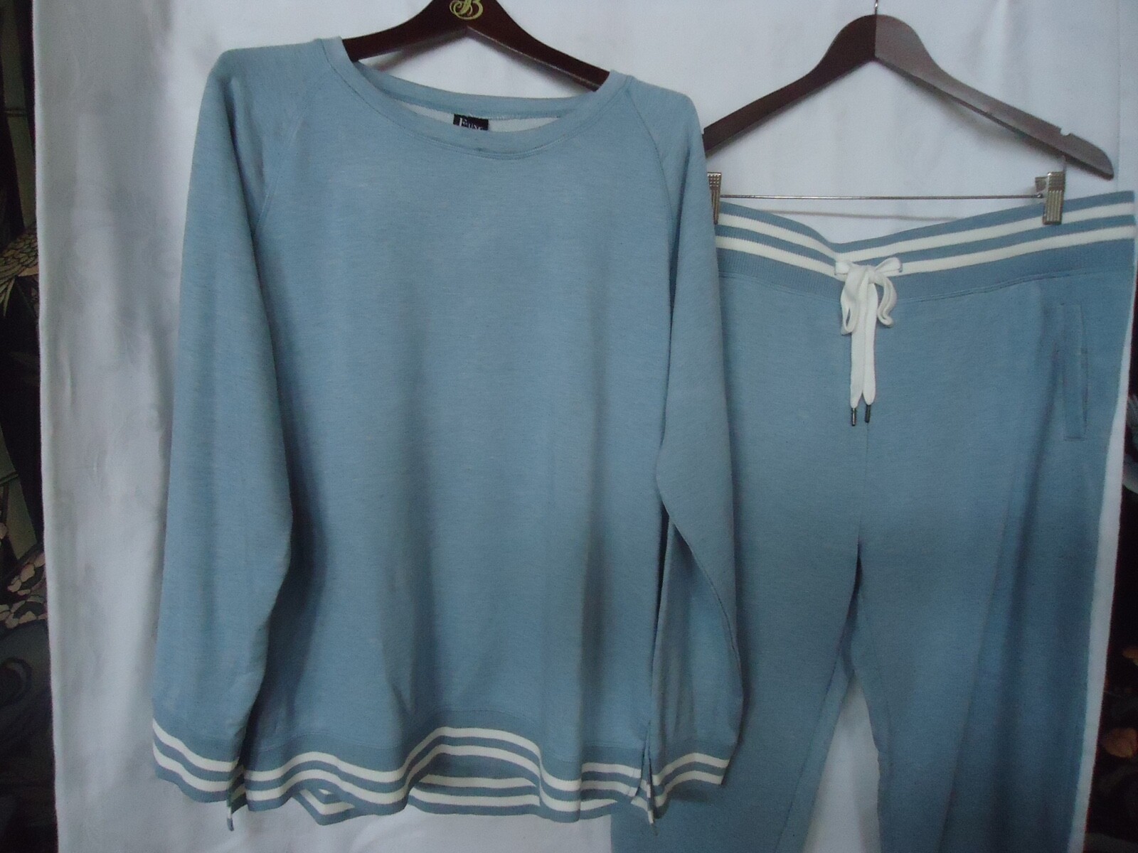 FELINA Two Piece Loungewear/Athletic wear-size XL- | eBay