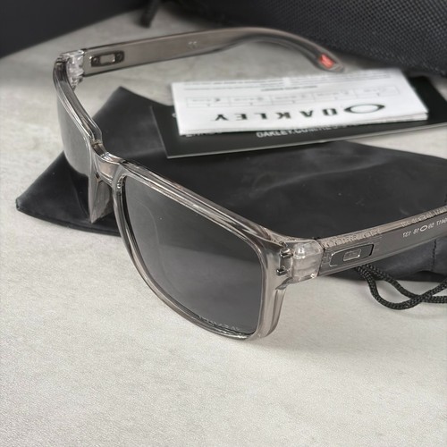 Oakley Men's Holbrook XL Sunglasses Grey Smoke Prizm Black Polarized Lens
