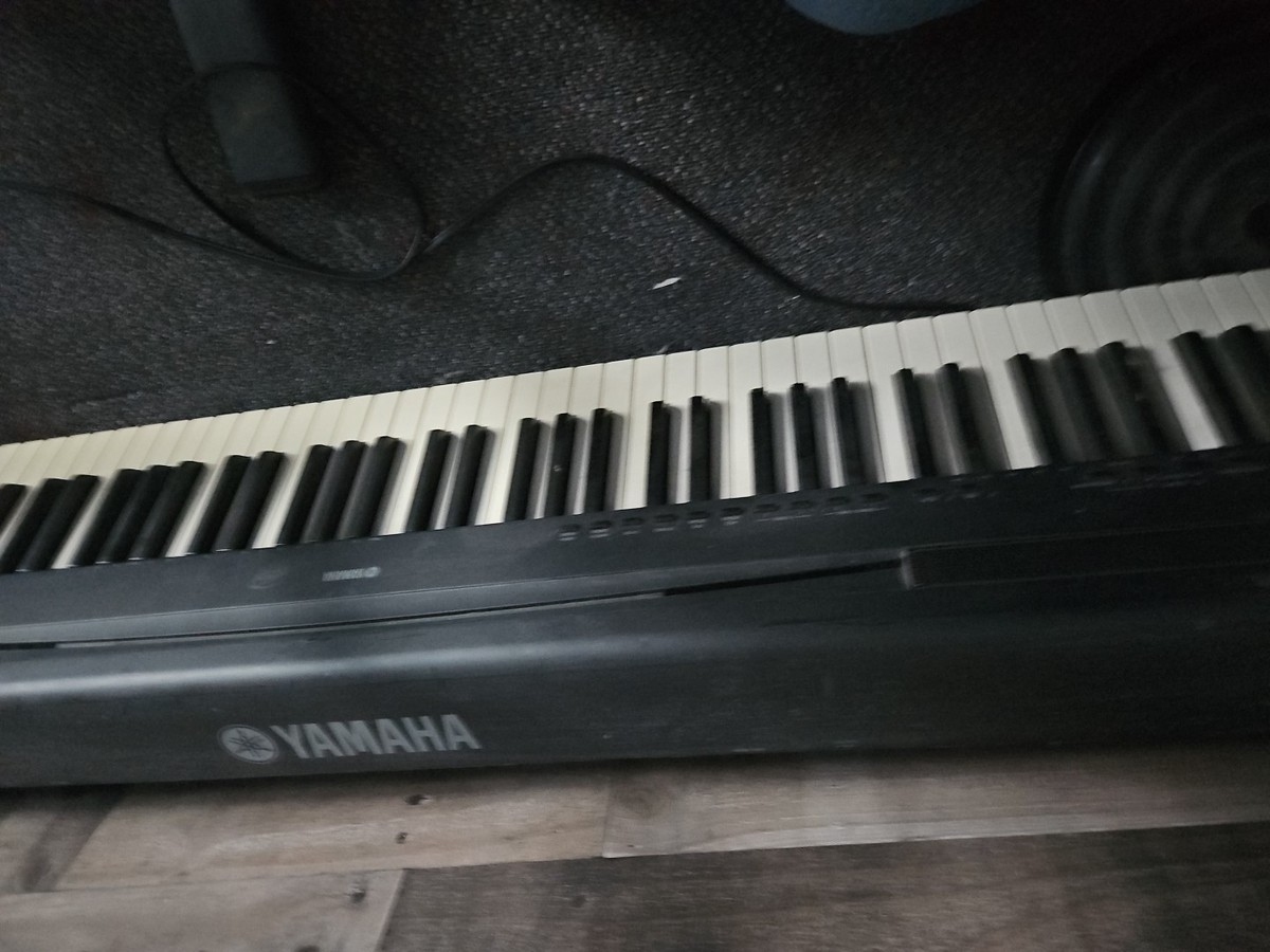 Yamaha P-95 Digital Piano w/ Stand & AC Adapter, Replaced