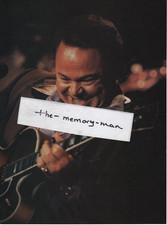 Roy Clark 1990 Picture Clipping Page