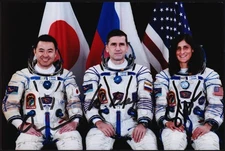 RUSSIA 2012 Soyuz TMA-05M Astronaut (Russia,USA,Japan),Orig. Signed,Space,Photo