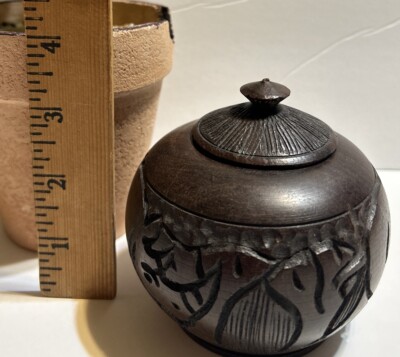 Vtg Round African Rhinoserus / Elephant Wood Hand Carved Trinket Box  (B-7)