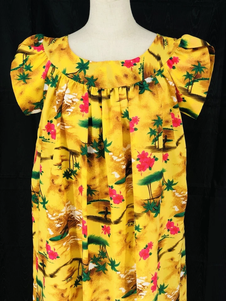 Vintage 1980’s Hawaiian Mumu Maxi Dress Size 10 Yellow Surfers Palm Trees - Изображение 2 из 4