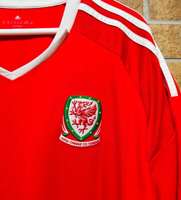 WALES NATIONAL TEAM EURO 2016/2017 HOME FOOTBALL SHIRT JERSEY SIZE