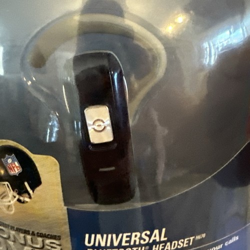 Motorola NOS 2007 Universal H670 Bluetooth Wireless Headset Blue/Black w/NFL DVD - Picture 4 of 10