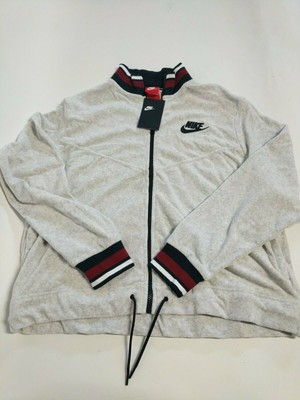 nike windrunner synthetic fill hooded jacket