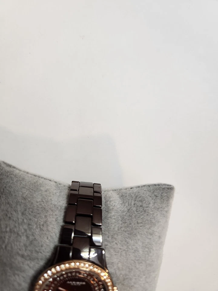 Ladies Akribos Ceramic AK509BR Watch.  New Battery - Image 4 of 4