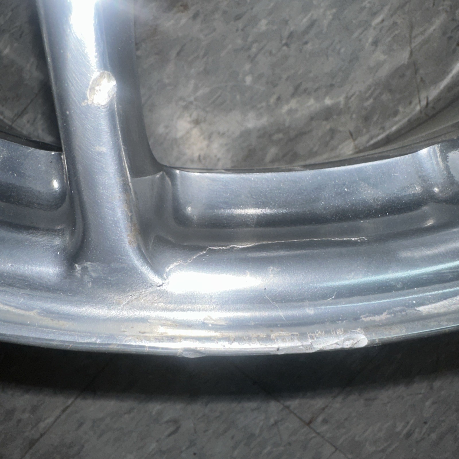 Ferrari 599 BBS 7.5 X 19 Front Original 239652 Pol Repainted 239705. Damaged.