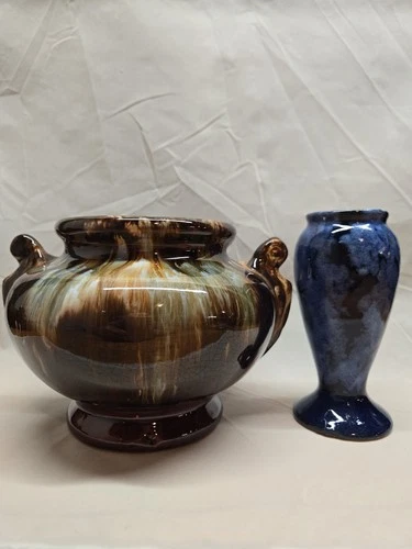 VTG Brush MCCOY Pottery Brown ONYX Blended Glaze JARDINIERE Urn and Blue VASE -2