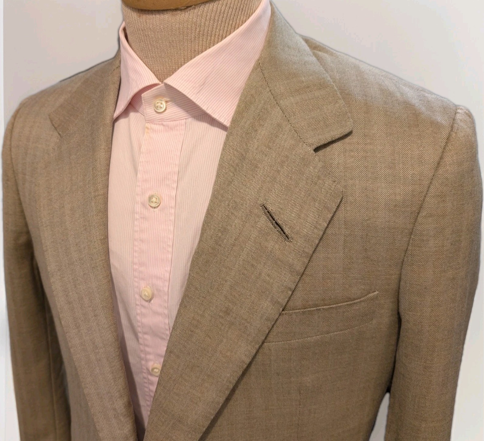 Edgar Pomeroy Bespoke Beige Two Button Blazer Her… - image 3