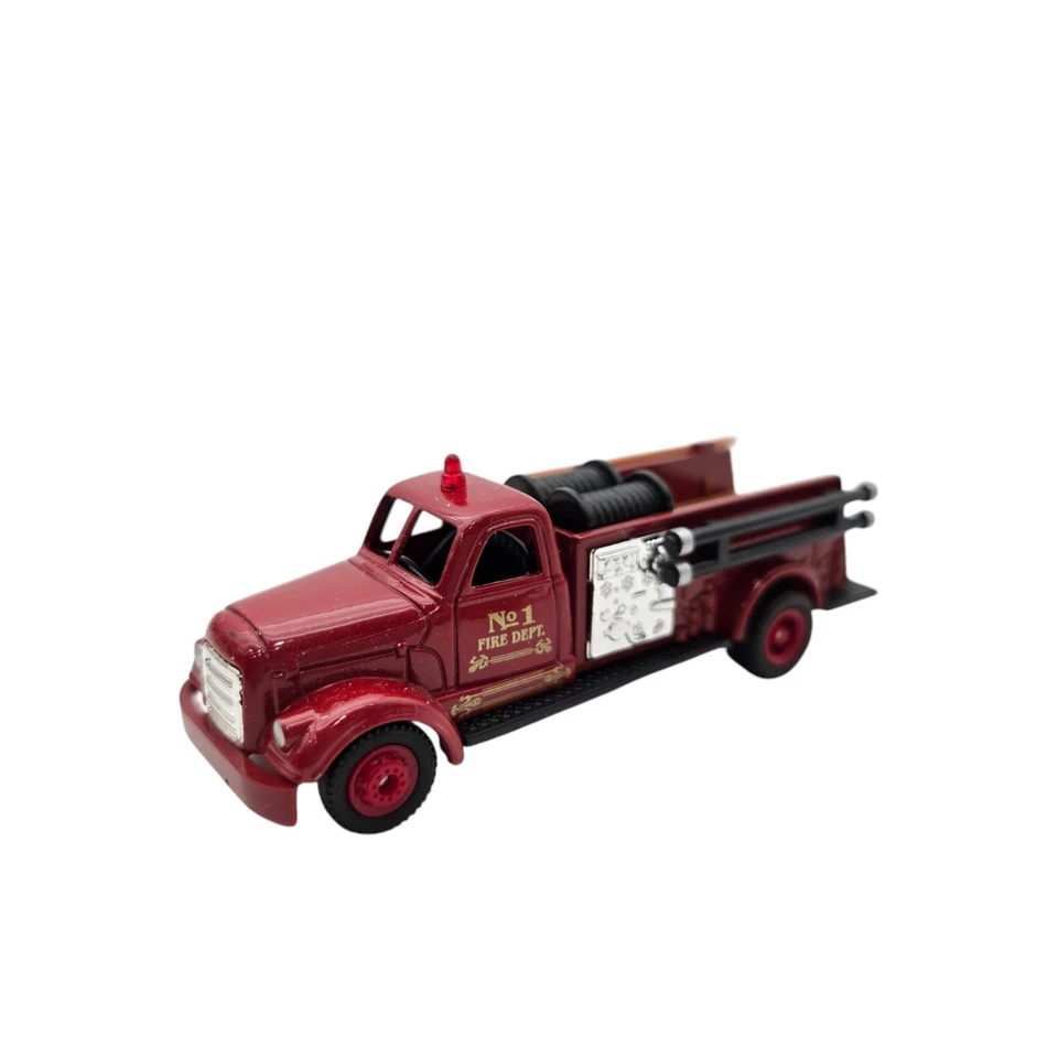 1999 Readers Digest 1954 Ahrens-Fox 1:64 Die Cast Fire Truck - Image 2 of 3