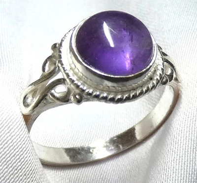 💜Ring 925 Silber Gr 16,8 (53) runder Amethyst Cabochon •Vintage Design• NEU  💜 - Bild 1 von 4