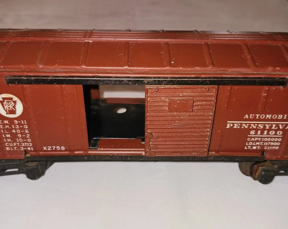 1940s Vintage Lionel O/O-27 X2758 Pennsylvania RR box car - Image 3 of 4