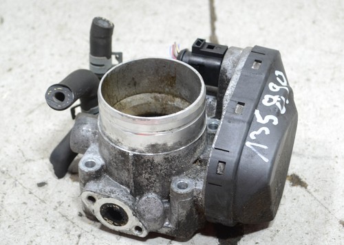 AUDI A3 8L Bj 2001 1,6 AVU 75KW Drosselklappe 06A133062A #135890-H329