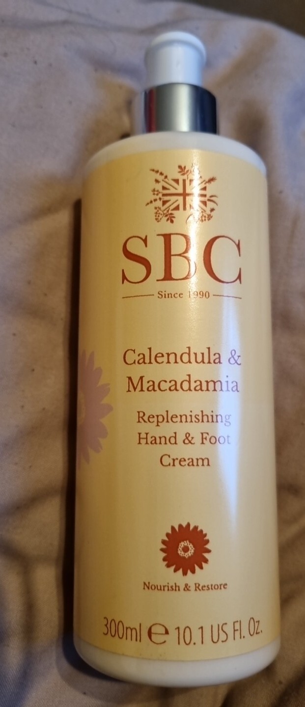 SBC Calendula And Macadamia Replenishing Hand & Foot Cream - 300ml