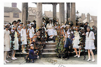 ptc4331 - Tickhill , Buttercross and May Queen , Yorkshire - Print 6x4