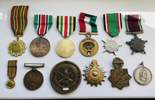 12 X RARE COLLECTION OF MIDDLE EAST, KUWAIT, UAE, QATAR MEDALS, DEFENCE FORCES