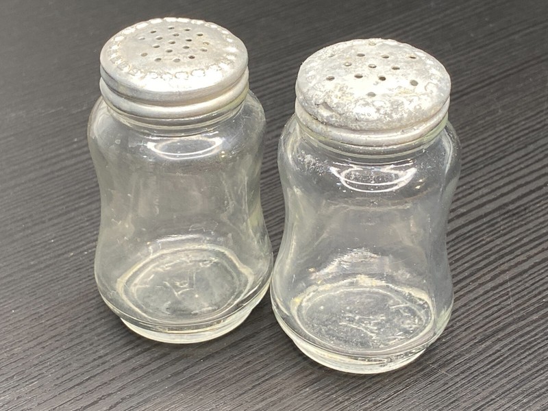 Hazel-Atlas Salt & Pepper Shakers 30s Vintage Molded Glass Zanesville OH Marked