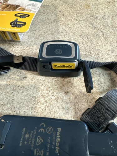 Petsafe Remote Spray Dog Trainer Collar Vibration Tone 300 Yards Citronella - Afbeelding 4 van 5