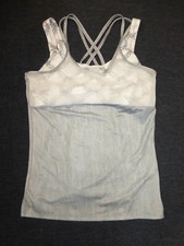Lucky In Love women's gray/white print stretch sports bra top Sz XL 16 