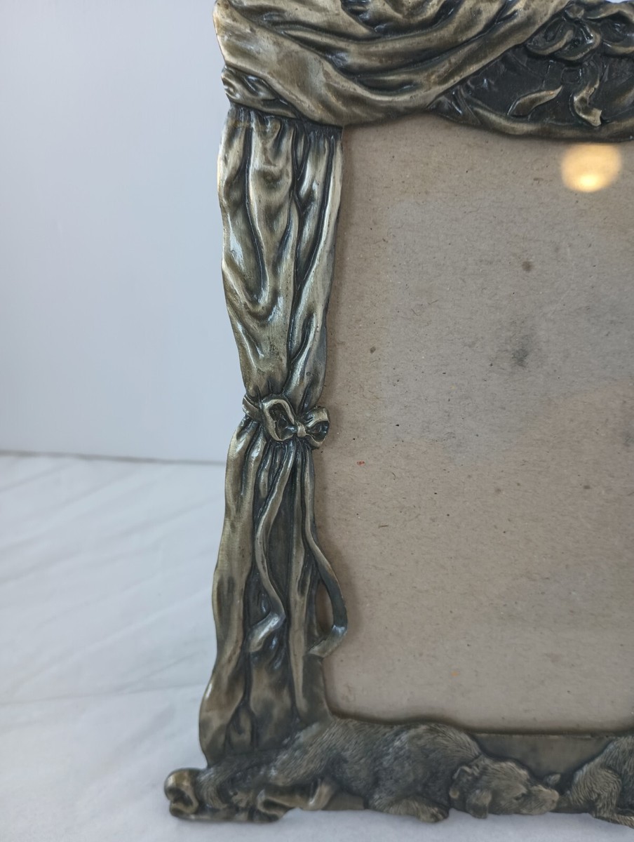 アンティーク　ドッグ　ブラス Vintage Antiqued Brass Metal Dogs Picture Frame Victorian