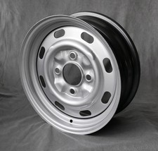 Maxilite OEM Steel 15x5.5" 4x130 PCD ET+25 Silver VW/Porsche Wheel