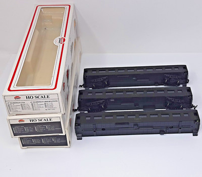 Model Power HO 67' Harriman Coaches Southern Pacific Lines Vintage. 1:87
