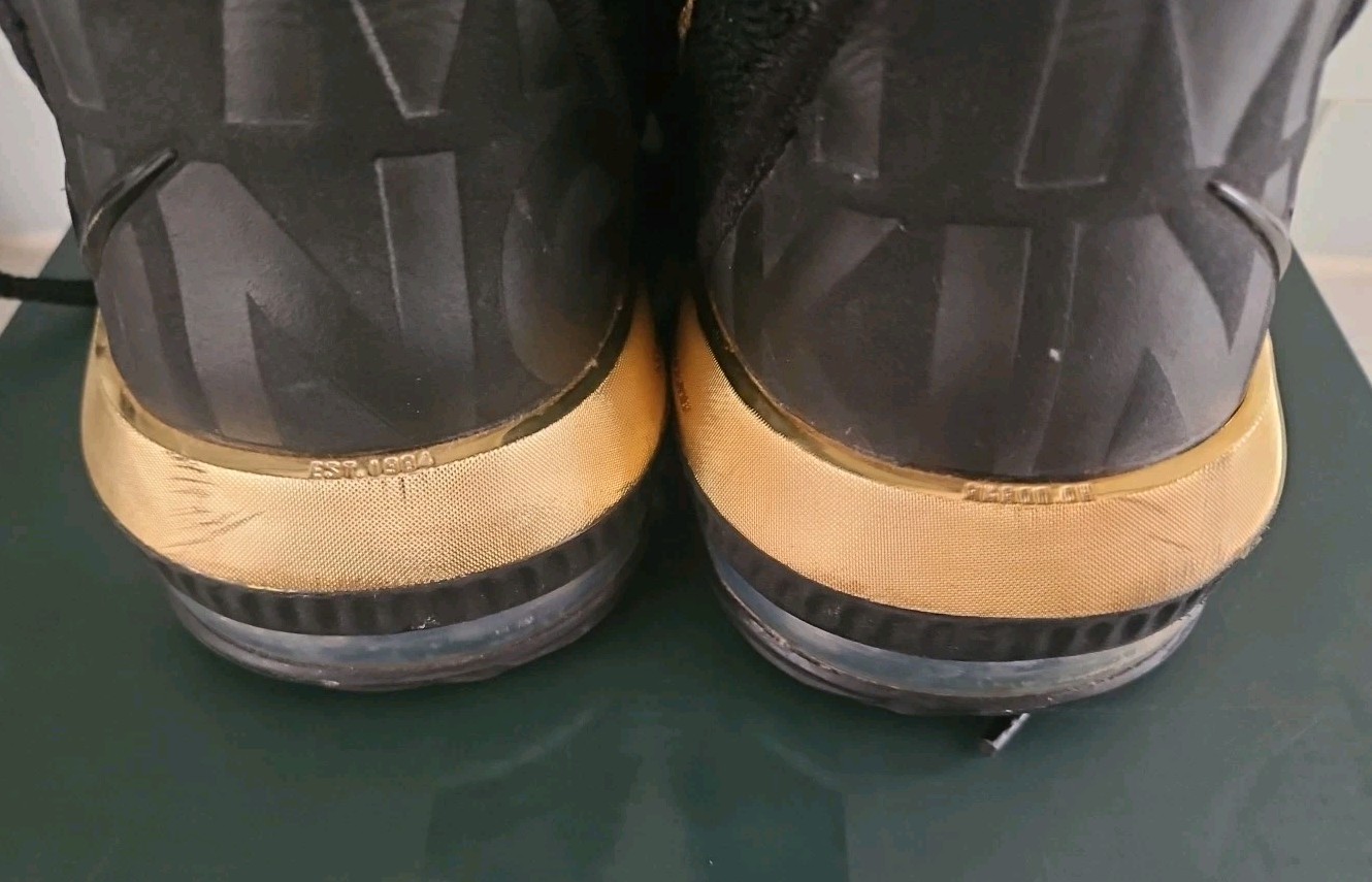 Nike LeBron XVI 16 I'm King in Black and GOLD EXCELLENT image 8