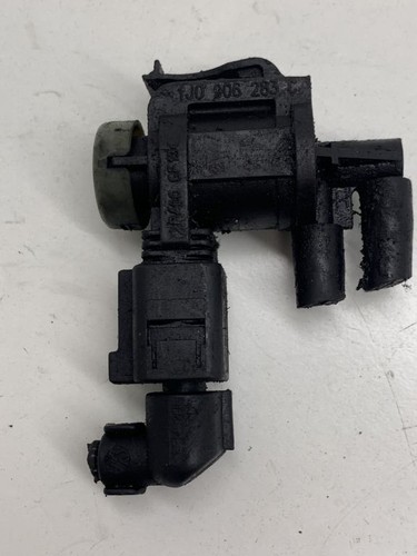 Volkswagen Golf IV 2002 Diesel 81kW Turbolader Druckwandler Magnetventil DRA8966