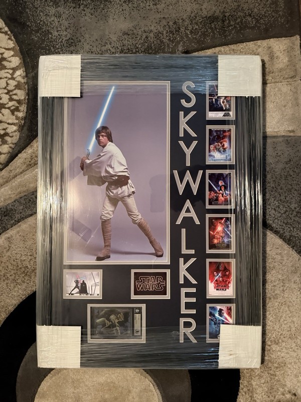 Star Wars Luke Skywalker Wood Wall Picture Frame, 1 Photo, Black/Brown