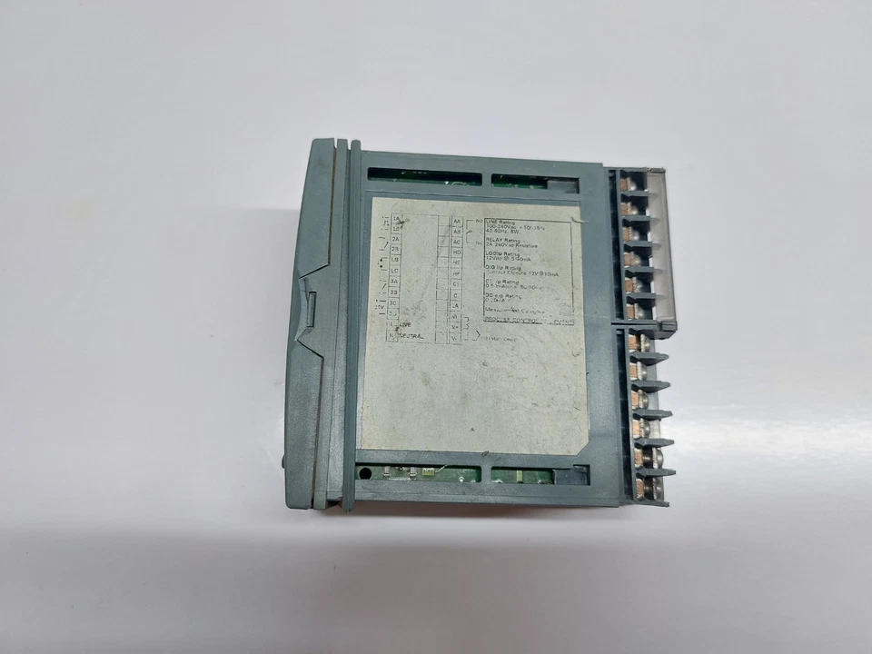 Eurotherm Invensys 3208 Temperature Process Controller 3208/cp/vh/lrdx/r/xxx/g/e - Image 3 of 4