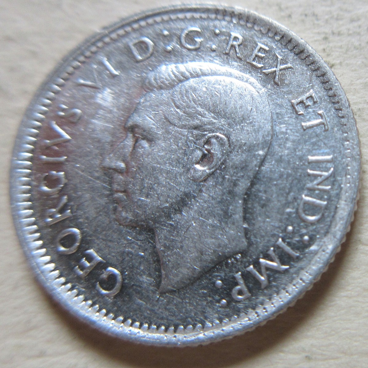1943 Canada Re-engraved Silver Ten Cents Coin. NICE GRADE Dime