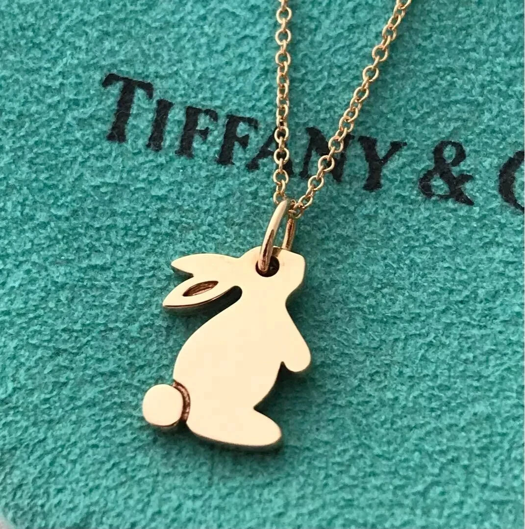 18金(750)彫刻済み YEAR OF THE RABBIT PENDANT