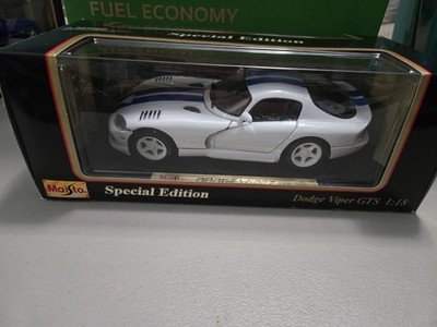 Maisto Dodge Viper GTS 1996 White With Blue Stripes 1:18 SPECIAL EDITION IOB