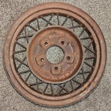 1932 Ford 18 Inch Steel Wire Spoke Wheel 5 Lug