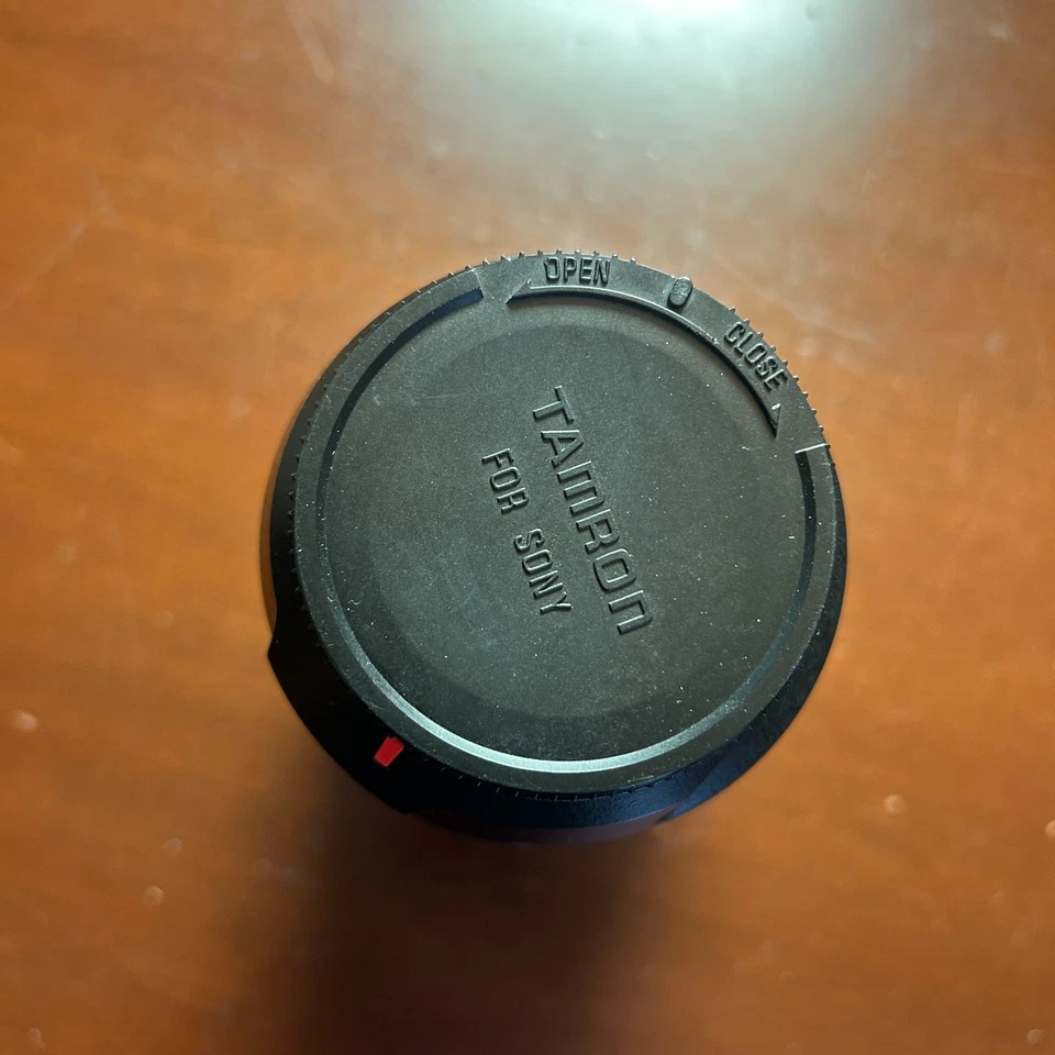 Tamron SP 70-300mm F/4-5.6 Di USD Telephoto Zoom Lens for Sony with Hood Box New - Image 4 of 4