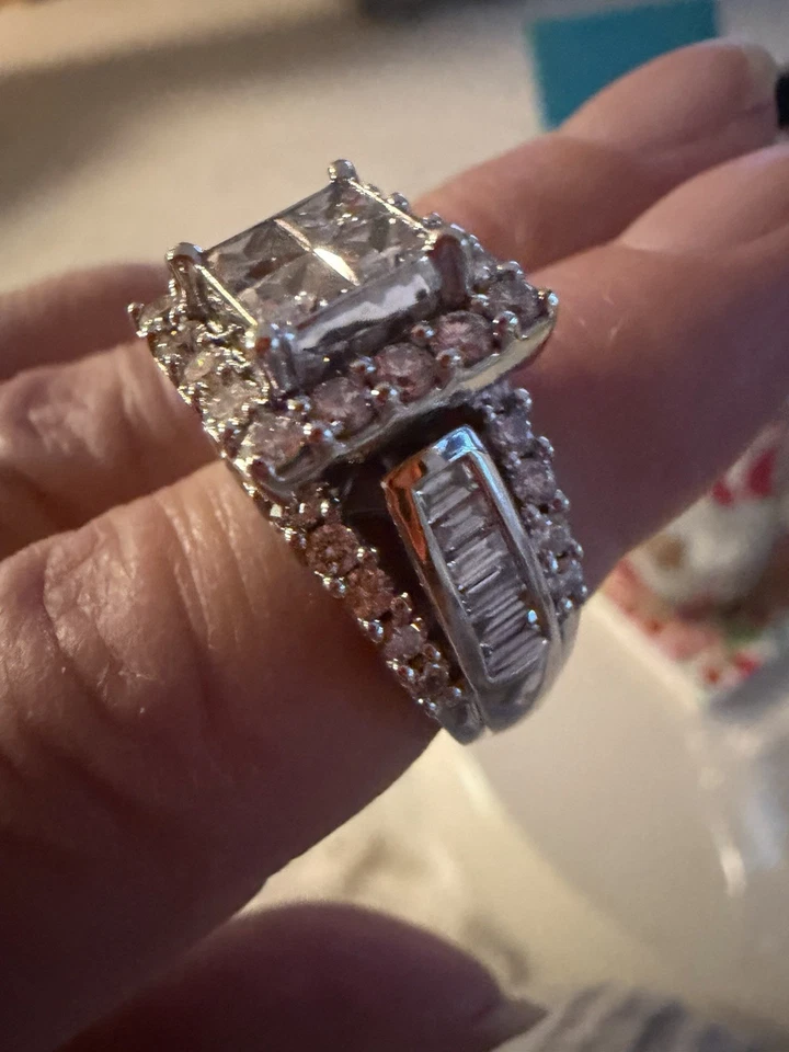 14kt White Gold 2.98 Carat Natural Diamond Ring - Image 2 of 4